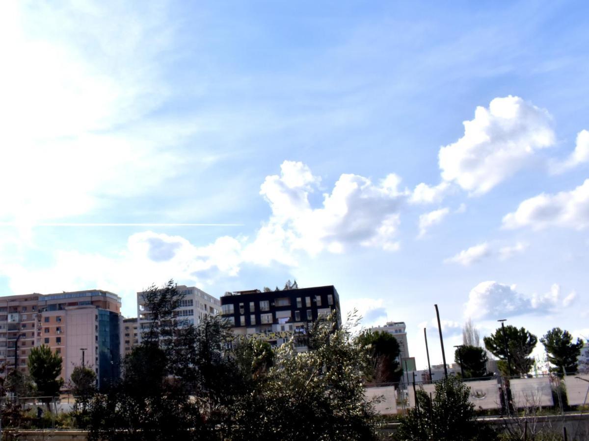 Hotel Central Tirana Bagian luar foto